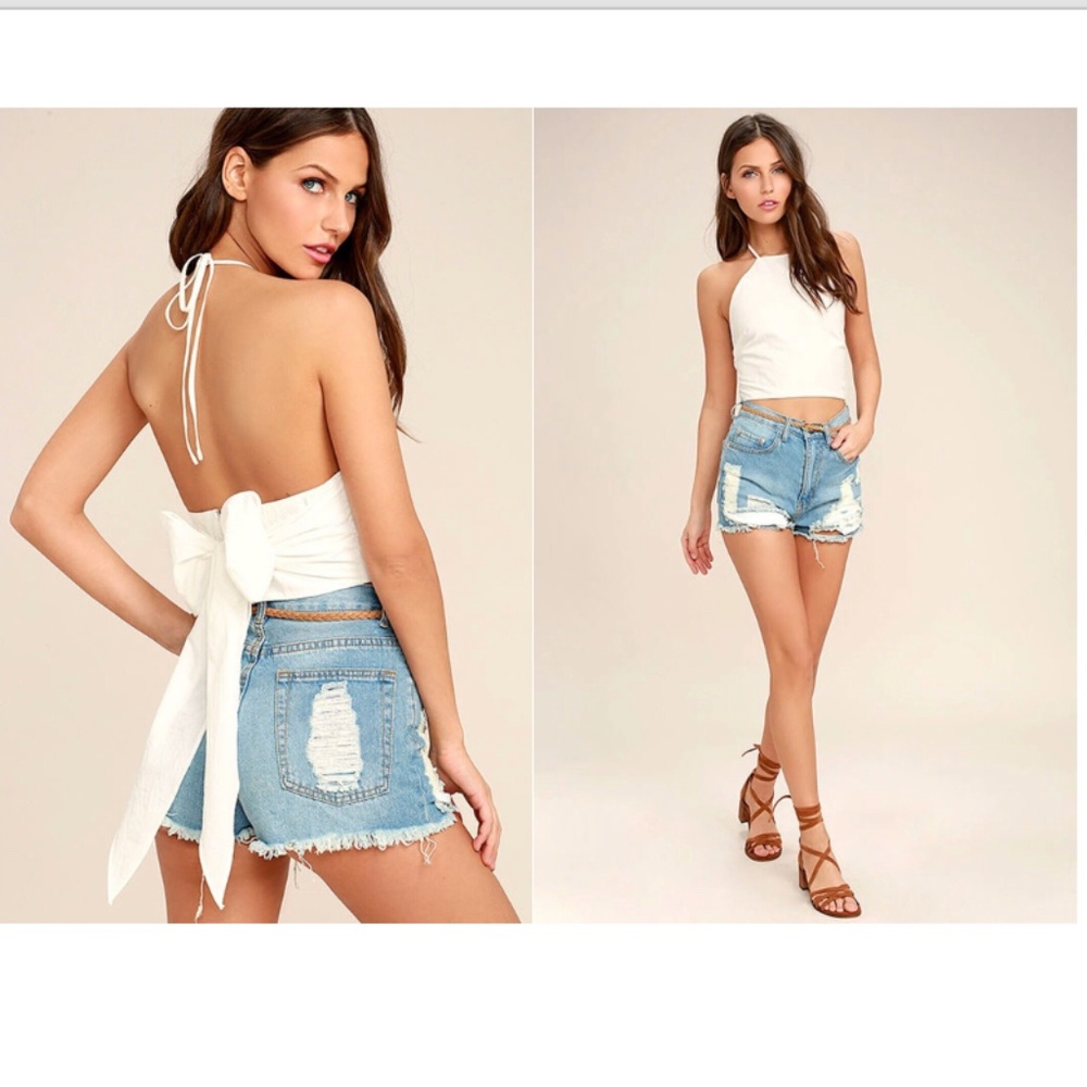 Lulu's Something Good White Halter Crop Top Size M *NWT*